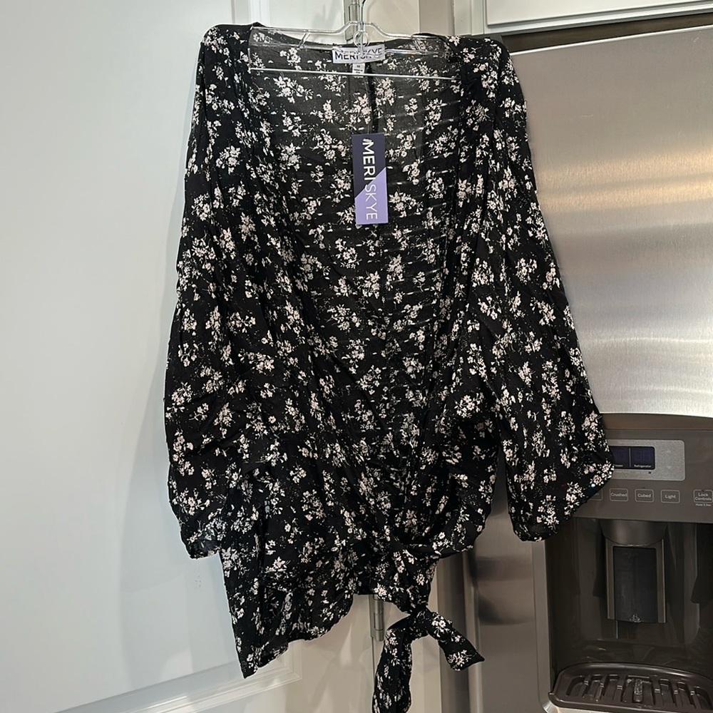 NWT MeriSkye Top